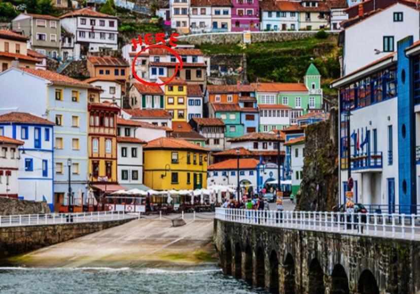 Casa de pescadores con vistas al mar Cudillero Exterior foto